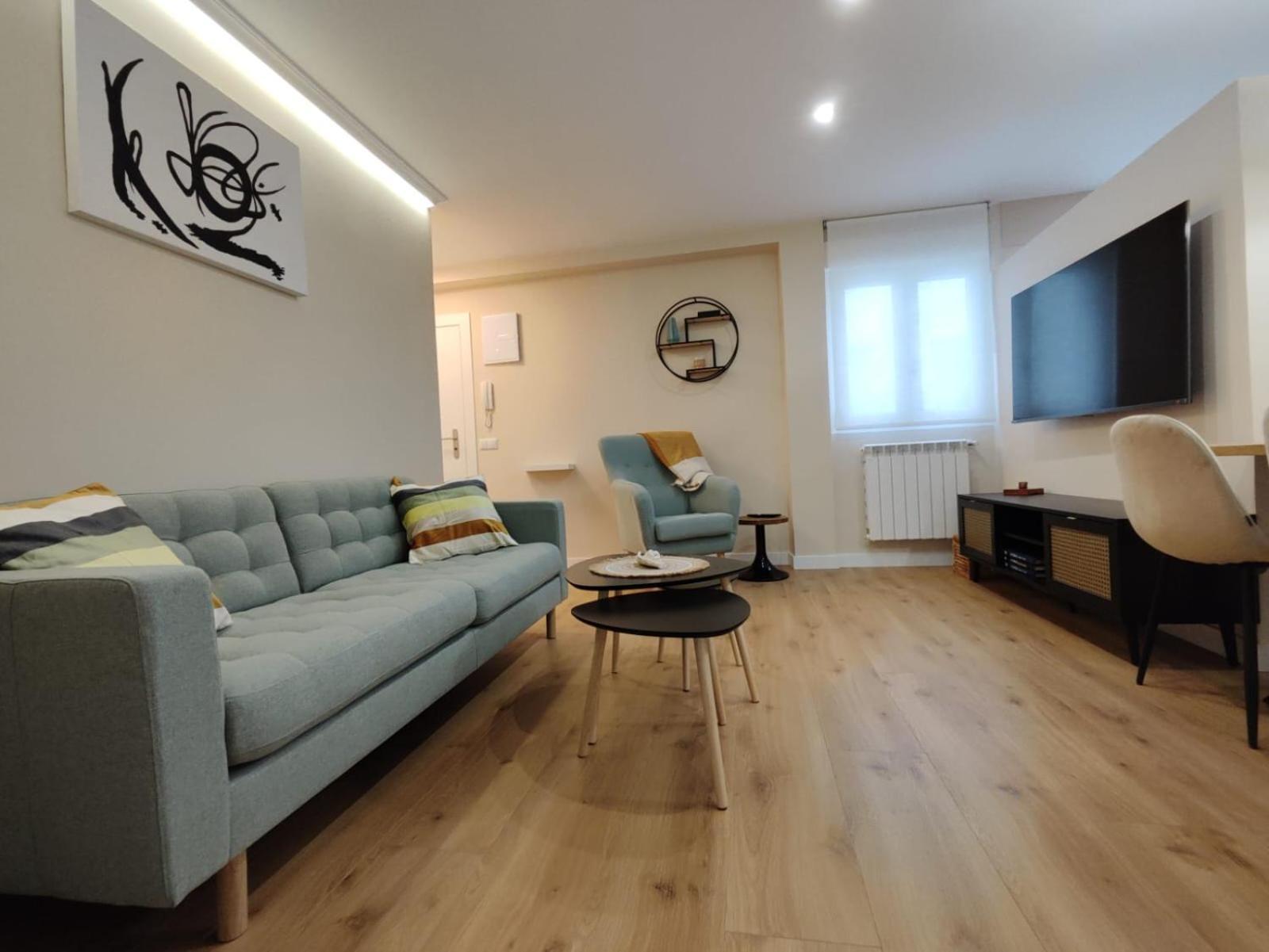 Carpio 18 Apartman Oviedo Kültér fotó